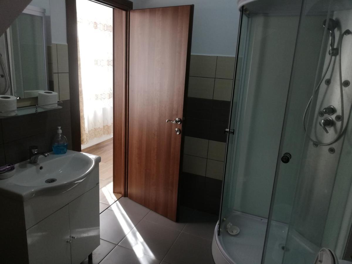 Antoniu Apartment Брашов Екстериор снимка