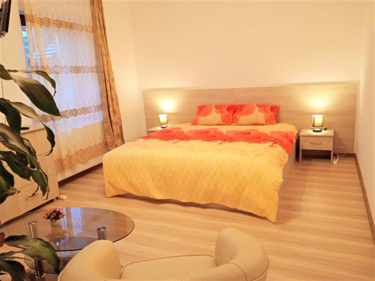 Antoniu Apartment Брашов Екстериор снимка